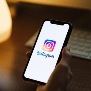 Instagram Kısıtlama Karşı Taraf Görür mü?